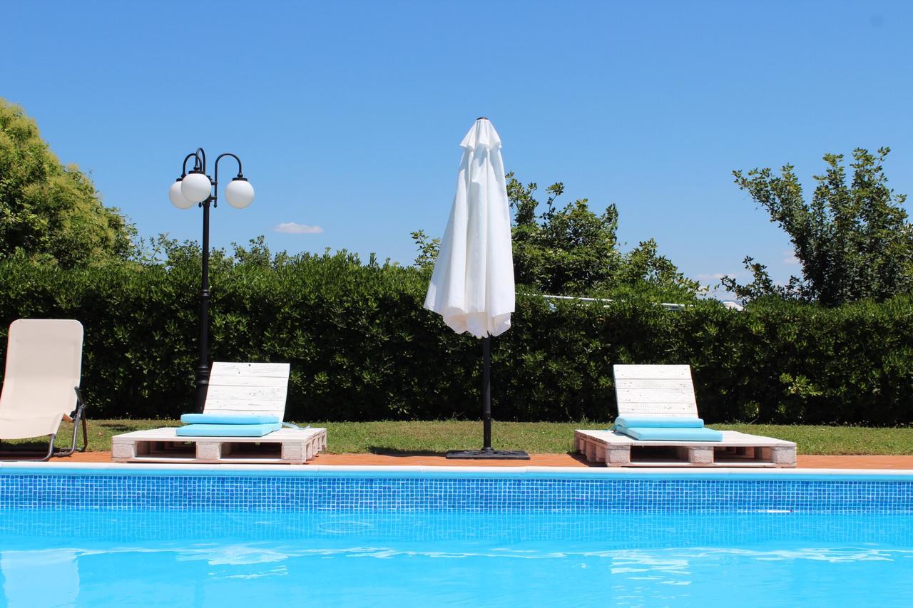 Poggio Paradiso Apartments Mengara Luaran gambar